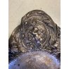 ANTICO VASSOIO METALLO ARGENTATO CENTROTAVOLA DECORO BAROCCO BACCO PUTTI FOGLIE