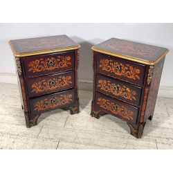 COPPIA COMODINI LEGNO INTARSIATO EPOCA '900 3 CASSETTI DECORI BRONZO DORATO