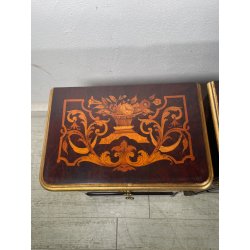 COPPIA COMODINI LEGNO INTARSIATO EPOCA '900 3 CASSETTI DECORI BRONZO DORATO