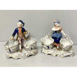 COPPIA STATUINE PORCELLANA AELTESTE VOLKSTEDT SALIERA PEPIERA FIGURE DECORO ORO