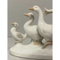 FIGURINA BAMBINA OCHE PORCELLANA GIRL WITH FLOWERS GOOSES Mod. 10685 VINTAGE '70