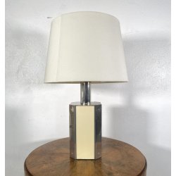 LAMPADA TAVOLO STILE HOLLYWOOD REGENCY METALLO CROMATO PERSPEX COLOR AVORIO '70s