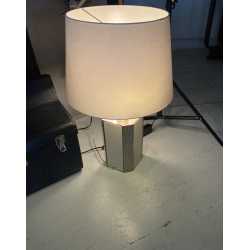LAMPADA TAVOLO STILE HOLLYWOOD REGENCY METALLO CROMATO PERSPEX COLOR AVORIO '70s