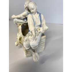 ANTICO VASO SCULTURA FIORIERA CENTROTAVOLA PORCELLANA FIGURE SCENA ROMANTICA 900