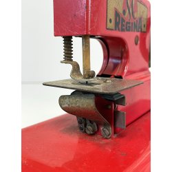 antico GIOCO latta MACCHINA da CUCIRE anni 1940 "REGINA" made in Germany BERLIN