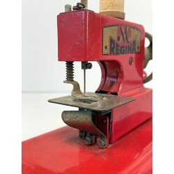 antico GIOCO latta MACCHINA da CUCIRE anni 1940 "REGINA" made in Germany BERLIN