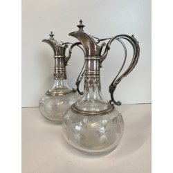 ANTICA COPPIA VERSATOIO AMPOLLA BOCCA METALLO ARGENTATO DECORO FOGLIATO 19 cm/h