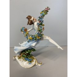 FIGURA STATUINA PORCELLANA Capodimonte Primavera BALLERINA GHIRLANDA FIORI  17cm