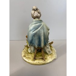 SCULTURA GRES CERAMICA A. Borsato FIGURA ANZIANA LAVORO A MAGLIA GALLO GALLINE