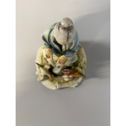 SCULTURA GRES CERAMICA A. Borsato FIGURA ANZIANA LAVORO A MAGLIA GALLO GALLINE