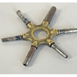 antica CHIAVE A STELLA ottone acciaio fine 800 RARA CHIAVE A RAGNO per OROLOGI