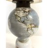 LAMPADA A PETROLIO ELETTRIFICATA VETRO OPALINO DECORO PAESAGGIO MAPPAMONDO 58 cm