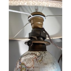 LAMPADA A PETROLIO ELETTRIFICATA VETRO OPALINO DECORO PAESAGGIO MAPPAMONDO 58 cm