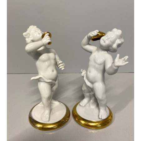 COPPIA ANGELI PORCELLANA CAPODIMONTE bianco lucido ORO PUTTI CHERUBINI 9511-9512