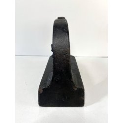 RARO ANTICO FERRO DA STIRO GHISA epoca 800 MONOBLOCCO misure 3.5 ATTREZZO SARTO