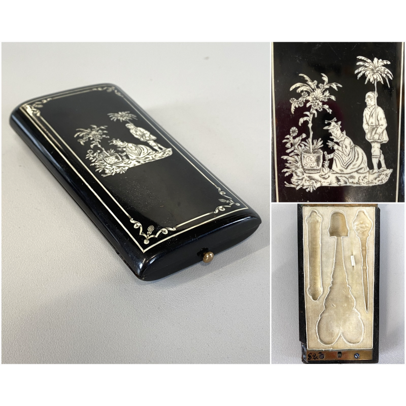 ANTICA SCATOLA SET CUSTODIA CUCITO BOITE à COUTURE BACHELITE DECORO INTARSIATO