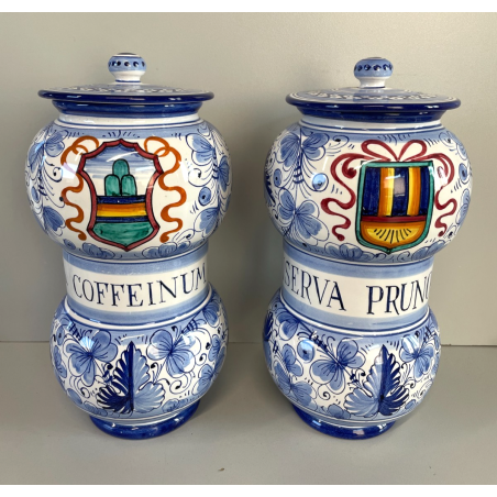 COPPIA VASI DERUTA MAIOLICA CERAMICA ALBARELLO DECORO DIPINTO BLU VASE COFFEINUM