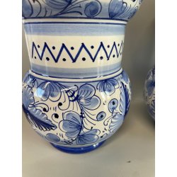 COPPIA VASI DERUTA MAIOLICA CERAMICA ALBARELLO DECORO DIPINTO BLU VASE COFFEINUM