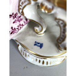 GRUPPO SCULTOREO PORCELLANA Capodimonte SCENA GALANTE DAME SPECCHIO GENTILUOMO