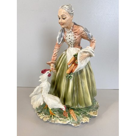 FIGURA PORCELLANA Capodimonte C. Mollica ANZIANA CONTADINA NUTRE POLLI 22,5cm/h
