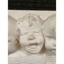 BASSORILIEVO GESSO BIANCO "CHERUBINI MUSICALI" VOLTI PUTTI BIMBI RIGO MUSICALE