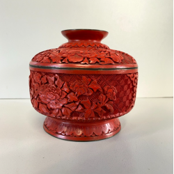 SCATOLA CINESE LACCA CINABRO ROSSO INTAGLIATO INTERNO SMALTO BLU DECORO FLOREALE