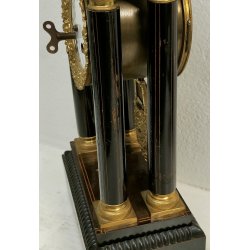 ANTICO OROLOGIO PENDOLO TEMPIO 1800 COLONNE IMPERO Old Table Clock E. BENARD