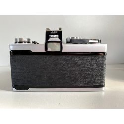 OLIMPUS OM-1 FOTOCAMERA REFLEX pellicola 35 mm NERA OBIETTIVO G.Zuiko 50 mm