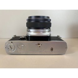 OLIMPUS OM-1 FOTOCAMERA REFLEX pellicola 35 mm NERA OBIETTIVO G.Zuiko 50 mm