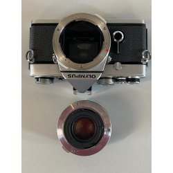 OLIMPUS OM-1 FOTOCAMERA REFLEX pellicola 35 mm NERA OBIETTIVO G.Zuiko 50 mm