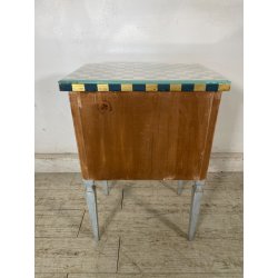 COMODINO LEGNO DIPINTO SCACCHI AZZURRO ORO 2 CASSETTI GIOCO APOCA '900 VETRO