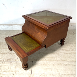 ANTICO MOBILETTO IMPERO SCALA STIPO CASSAPANCA PELLE EPOCA '900 PUFF SCARPIERA