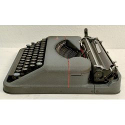 MACCHINA da SCRIVERE VINTAGE Hermes Baby OLD TYPEWRITER anni 50 PAILLARD Suisse