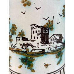ANTICO VASO ALBARELLO MAIOLICA Levantino SAVONA DECORO FIGURE PAESAGGIO 23,5 cm