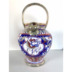 BROCCA GLOBULARE MANICO MAIOLICA LUSTRO METALLICO DECORO MOTIVO GRIFONI 33cm/h