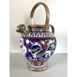 BROCCA GLOBULARE MANICO MAIOLICA LUSTRO METALLICO DECORO MOTIVO GRIFONI 33cm/h