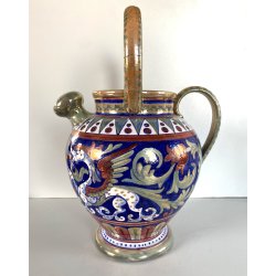 BROCCA GLOBULARE MANICO MAIOLICA LUSTRO METALLICO DECORO MOTIVO GRIFONI 33cm/h