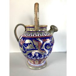 BROCCA GLOBULARE MANICO MAIOLICA LUSTRO METALLICO DECORO MOTIVO GRIFONI 33cm/h