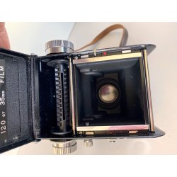 FOTOCAMERA YASHICA 635  REFLEX 6X6-35mm Yashikor 80mm f/3.5 BORSA CONVERSION KIT