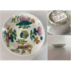 ANTICO PIATTINO PORCELLANA CINESE FAMILLE ROSE MOTIVO QUATTRO STAGIONI ø 13,5 cm