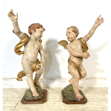 COPPIA ANTICO PUTTO BAROCCO LEGNO SCOLPITO DIPINTO DORATO 75 cm/h XVIII sec.