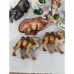 Lotto 43 pz STATUINE PRESEPE PASTA PLASTICA VARIE EPOCHE SACRO ANIMALI NATALE