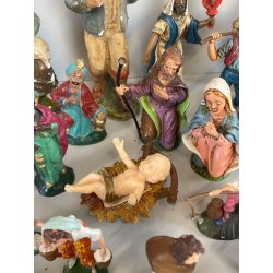 Lotto 43 pz STATUINE PRESEPE PASTA PLASTICA VARIE EPOCHE SACRO ANIMALI NATALE