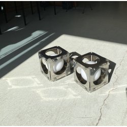 COPPIA LAMPADA TAVOLO CUBICA ACCIAIO SFERA VETRO ABATJOUR DESIGN BRUTALISTA '70s