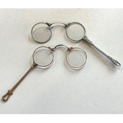coppia antichi OCCHIALI LORGNETTE MANICO pieghevoli METALLO dorato argentato XIX