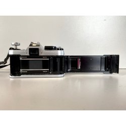 FOTOCAMERA REFLEX CANON AE-1 35mm OBIETTIVO FD 50 1:1,8 JAPAN '70