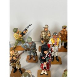 LOTTO COLLEZIONE 47 pz SOLDATINI FIRMATI DEL PRATO MODELLI SFUSI SOLDATO