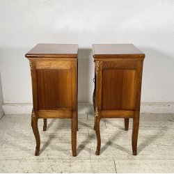 ANTICA COPPIA COMODINO STILE LUIGI XV LEGNO PRIMI 1900 CASSETTO ANTA OTTONE