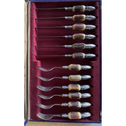 DUE SET POSATE VITTORIANE 12 pers Sanderson & Son Sheffield UK SILVERPLATED EPNS
