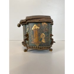 ANTICO COFANETTO PORTAGIOIE SAGOMATO METALLO TESSUTO DECORO CHINOISERIE '800/900